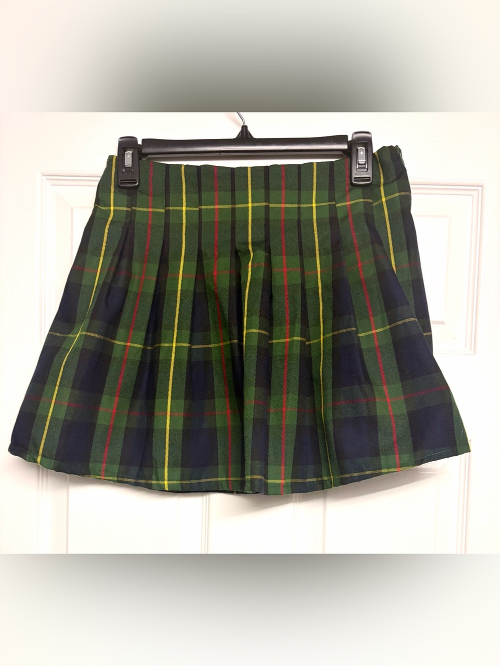 Plaid Pleated Mini Skirt with Buckle Straps - Green Tartan - Picture 3 of 4